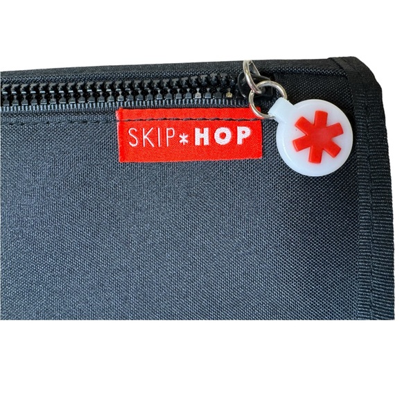 Skip Hop Pronto Signature Changing Station Portable Baby Diaper Changing Pad EUC - Picture 2 of 3